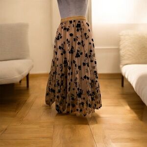 Elegant Black Floral Skirt